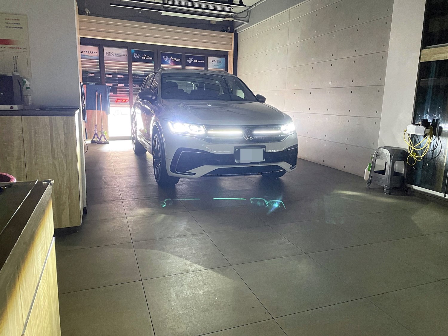 新北震宣汽車隔熱紙-福斯 tiguan-前檔隔熱紙FSK冰鑽at35-車窗隔熱紙FSK冰鑽KT8